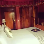 Dutch Manor Antique Hotel