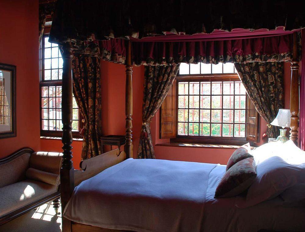 Dutch Manor Antique Hotel Cape Town