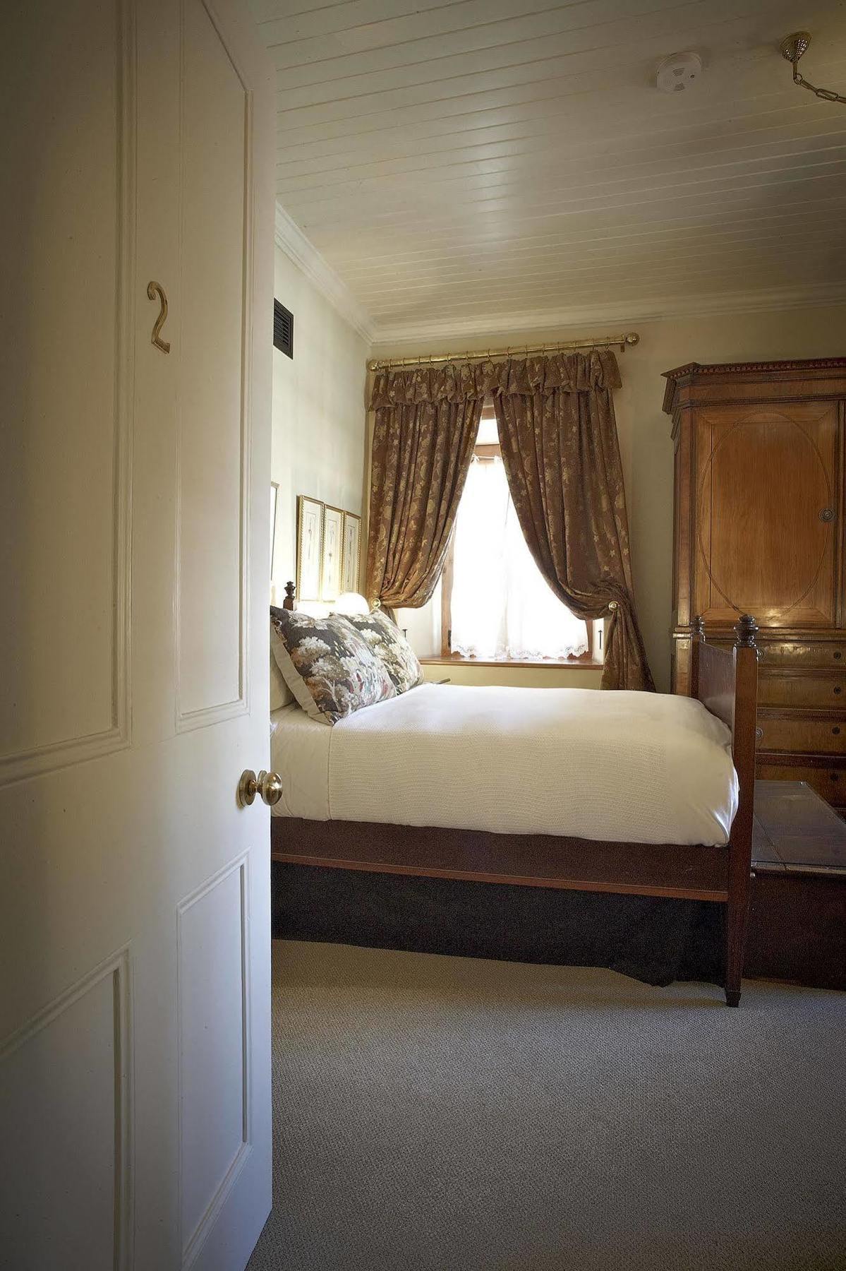 Dutch Manor Antique Hotel 4*