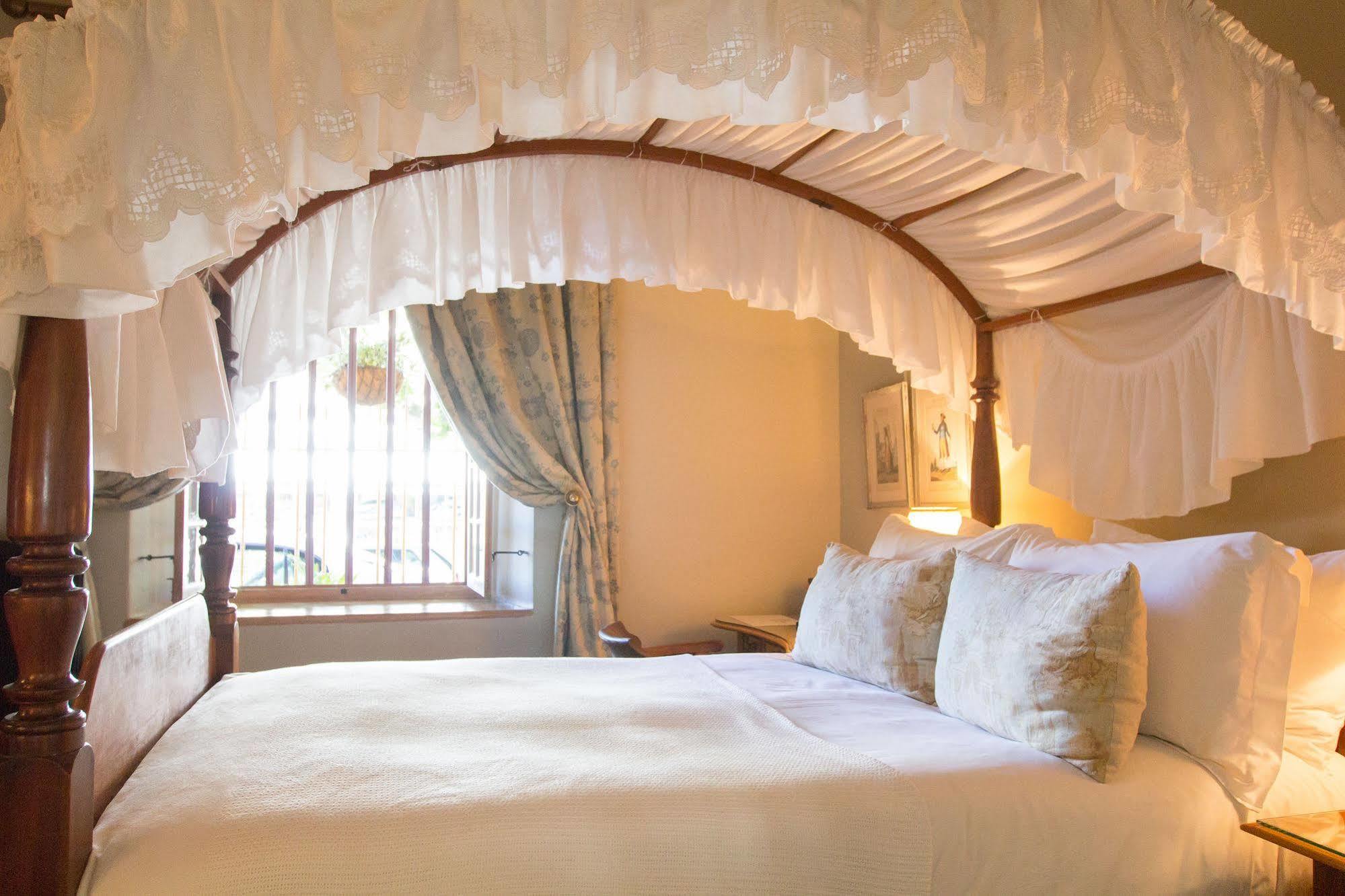Dutch Manor Antique Hotel