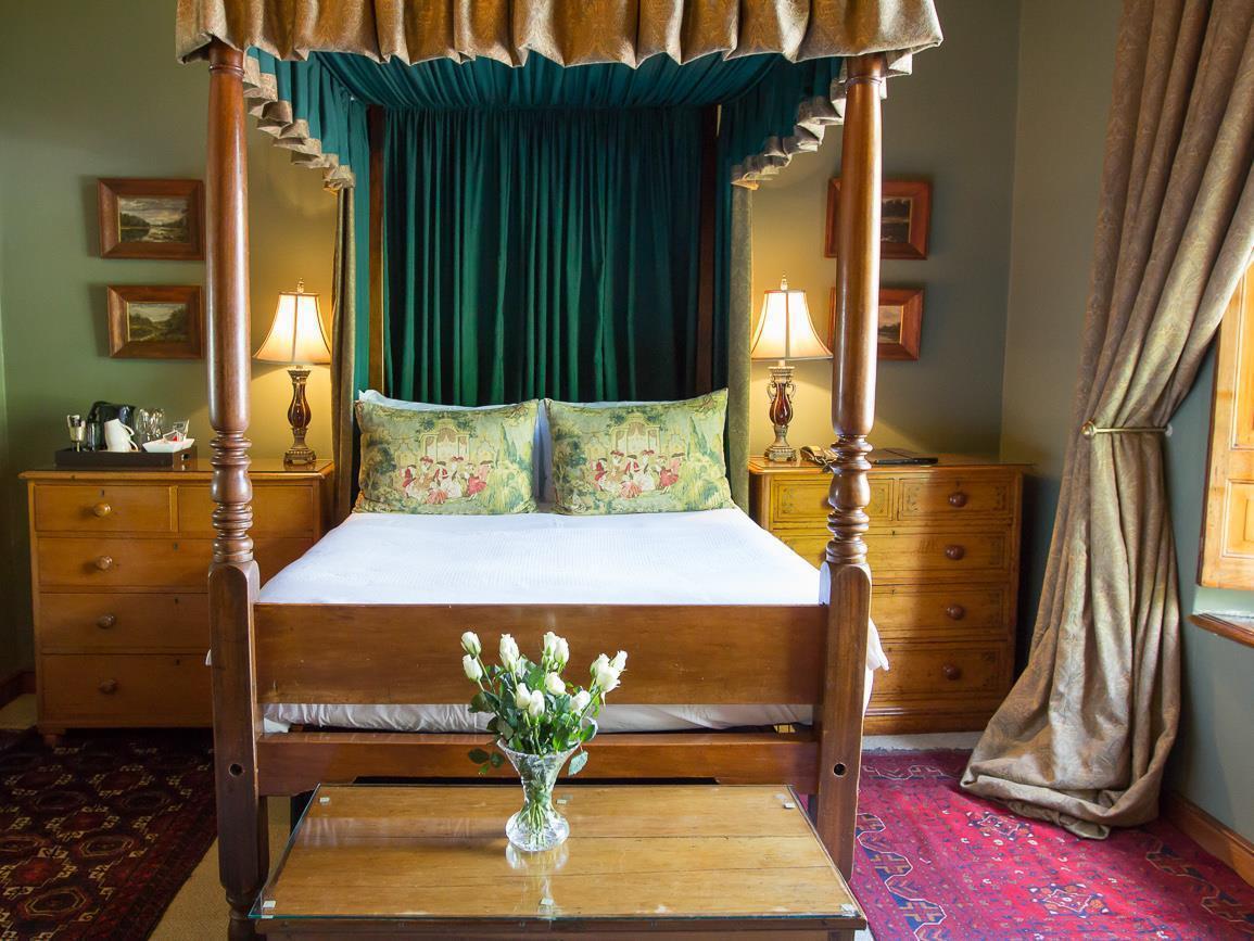 Dutch Manor Antique Hotel 4*
