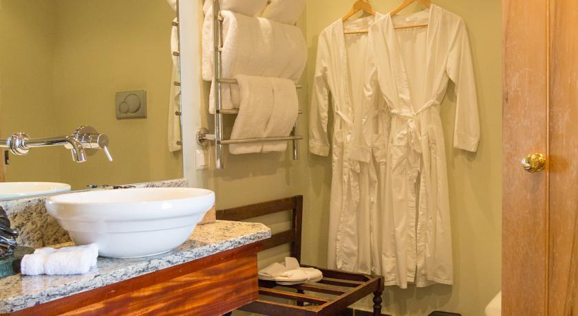 Dutch Manor Antique Hotel